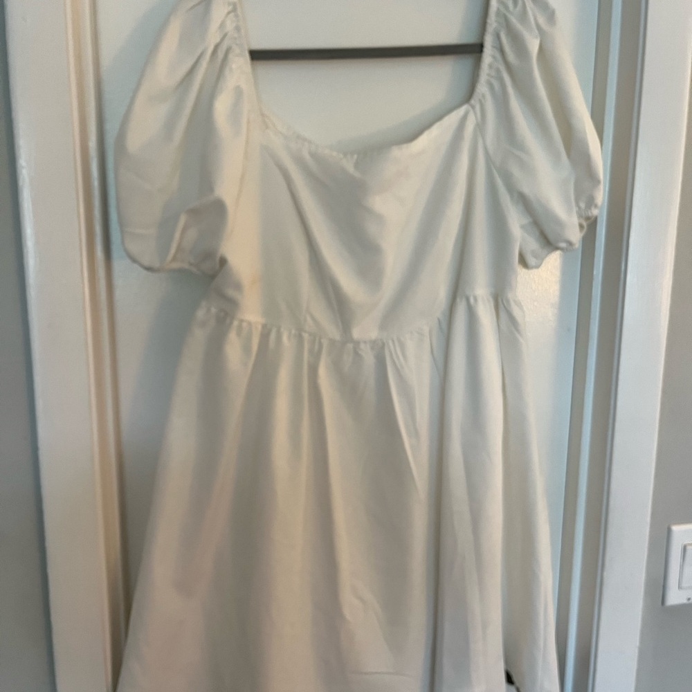SHEIN White Puff Sleeve Dress